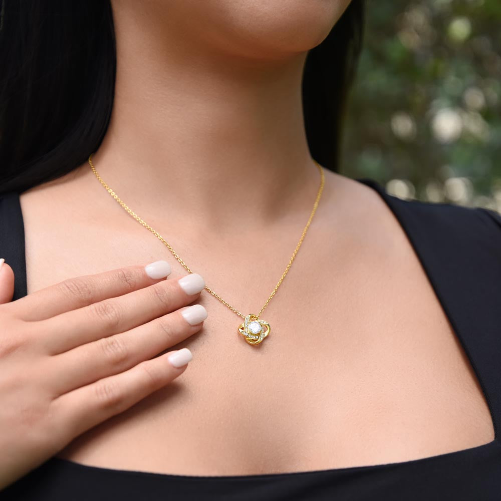 I Love you Girlfriend Necklace - Endless Love Gifts Jewelry 18K Yellow Gold Finish / Mahogany Box with LED Spotlight