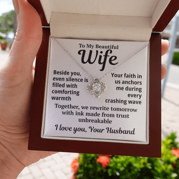 Love Knot Necklace for Wife – Romantic Gift from Husband