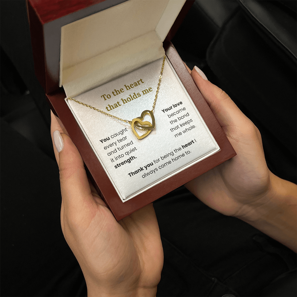 Mother’s Day gift necklace for mom featuring custom message card and sparkling hearts