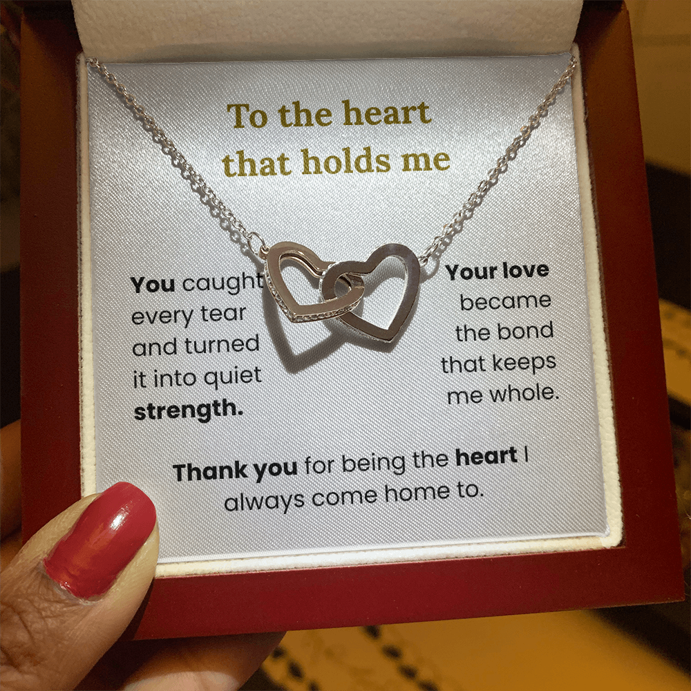 Rose gold interlocking hearts necklace for mom – beautiful personalized Mother’s Day jewelry